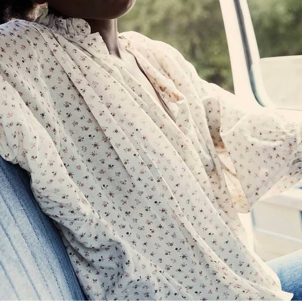 Doen Rose Top in Cream Parc Monceau - Picture 8 of 9